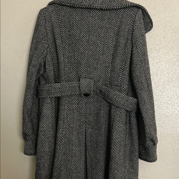 Guess Black and Gray Teddy Jacket with Hood - Picture 5 of 6